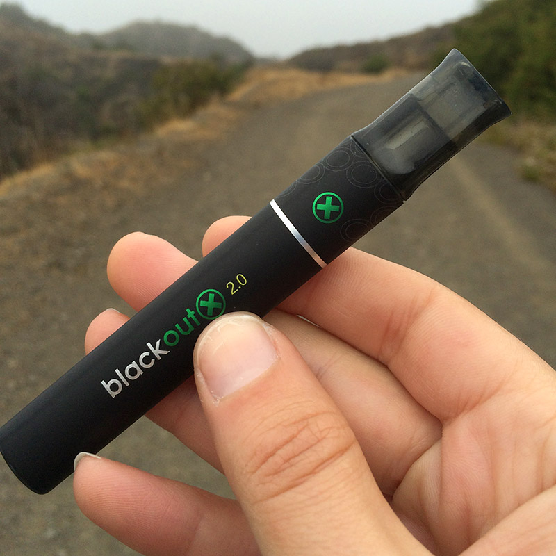 blackout-x-v2-0-oil-wax-disposable-vape-pen-vape-review