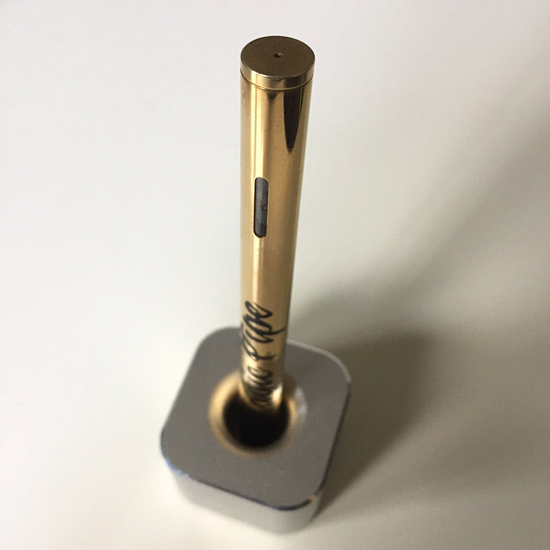 Magic Pipe with CTZN Vape Stand