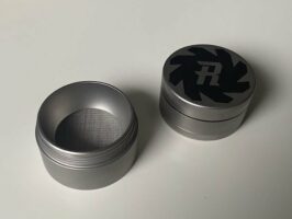 Herb Ripper steel grinder